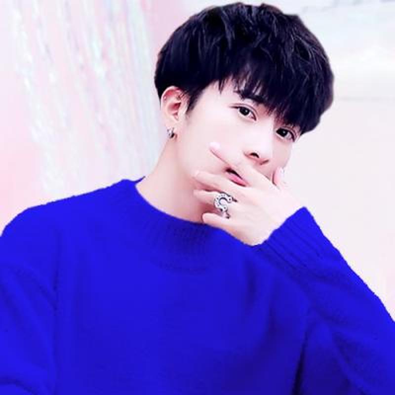 阿宝色男生头像—阿宝色调点亮少年容颜，展现个性十足的青春风采-第1张图片-铖浩科技