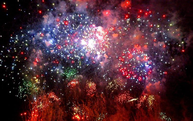 花火飞舞，尽显 Fireworks 8 之美-第1张图片-铖浩科技