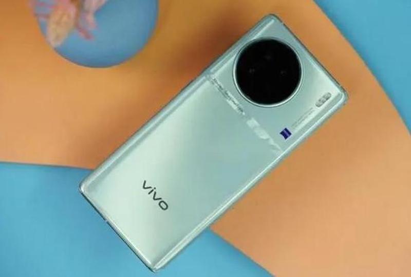 vivo X7 惊喜抢购，超值价格不容错过-第1张图片-铖浩科技