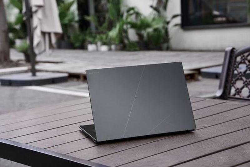 Lenovo P70：商用利器，革新移动办公-第1张图片-铖浩科技