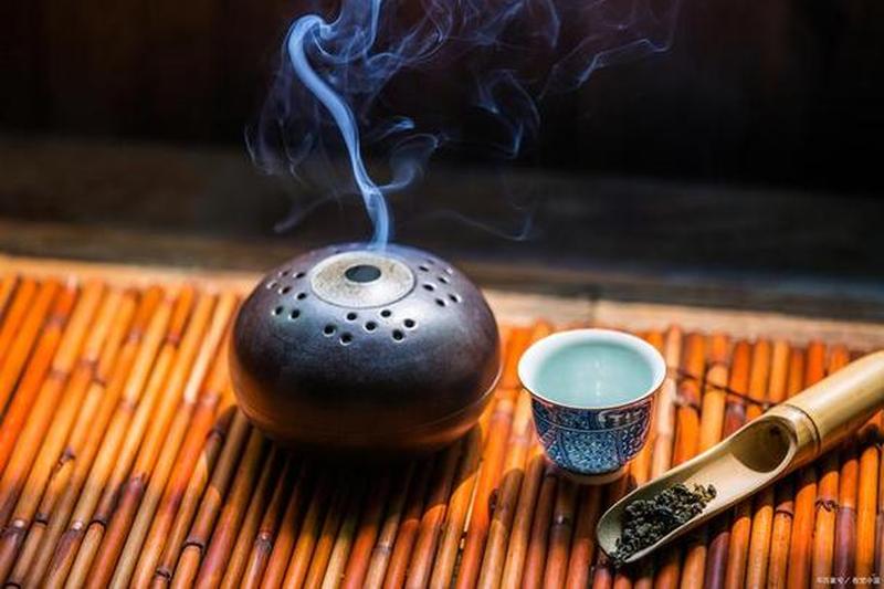 焚香烬香煮玉炉，极道修真完美加点-第1张图片-铖浩科技