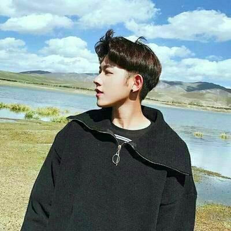 迷人的 *** 头像：魅力男生的特写-第1张图片-铖浩科技