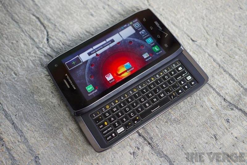 摩托罗拉droid mini_摩托罗拉Droid Turbo：你的极限，从此-第1张图片-铖浩科技