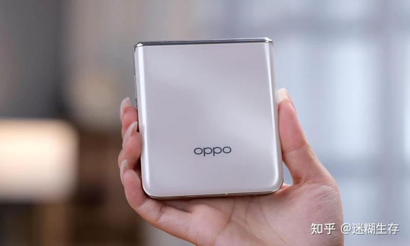 致敬经典：OPPO翻盖时代重现-第1张图片-铖浩科技
