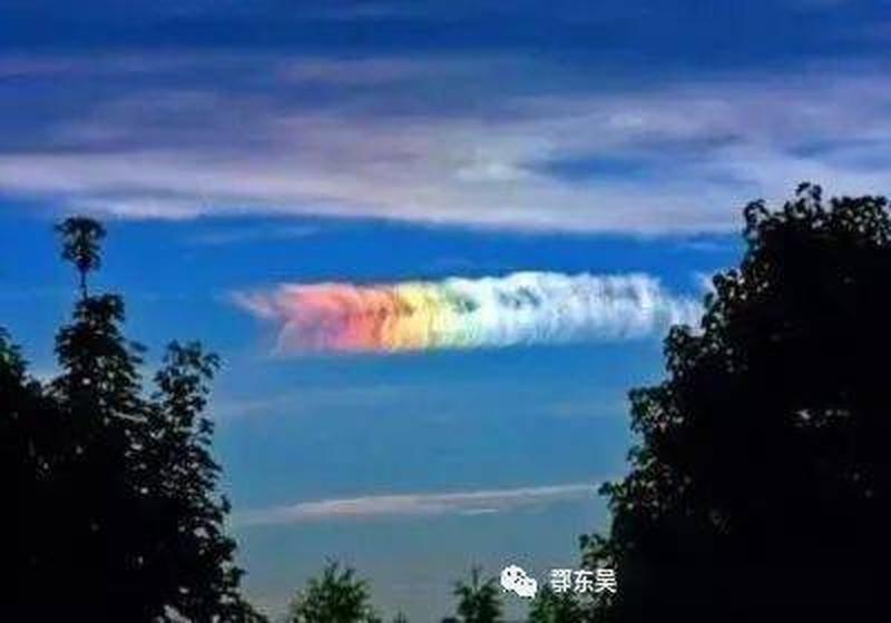 家中要出大人物预兆—家宅现异象,大人物降临之兆-第1张图片-情感驿站 家中要出大人物预兆—家宅现异象,大人物降临之兆-第1张图片-情感驿站