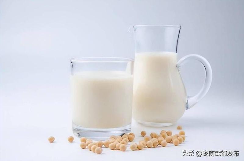 男朋友说喂我喝豆浆是什么鬼—男友喂豆浆,为何惹人怒气冲冲-第1张图片-情感驿站 男朋友说喂我喝豆浆是什么鬼—男友喂豆浆,为何惹人怒气冲冲-第1张图片-情感驿站