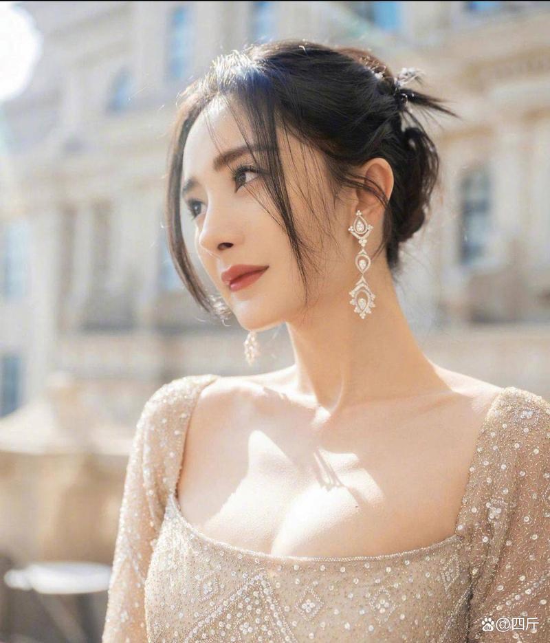 杨幂发文直言复婚传闻 真相引爆娱乐圈-第1张图片-情感驿站 杨幂发文直言复婚传闻 真相引爆娱乐圈-第1张图片-情感驿站