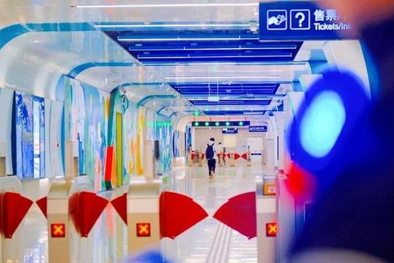 地铁静寂中回应的脉动-第1张图片-情感驿站