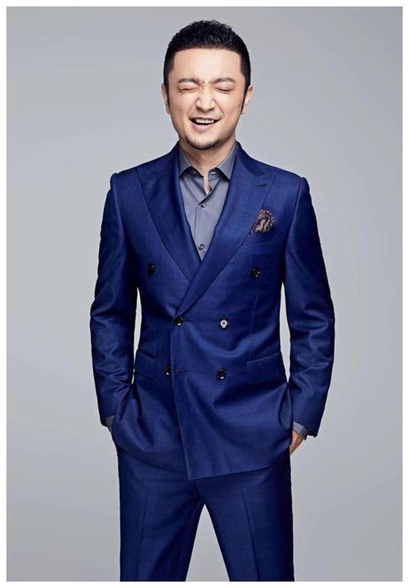 撒贝宁身高—撒贝宁身高成谜：揭开央视小巨人”的真实高度-第1张图片-情感驿站