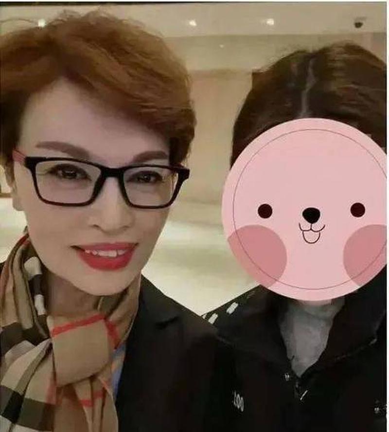 儿媳妇以为我是她老公怎么办(儿媳误认我为夫,身份错乱惹风波)-第1张图片-情感驿站 儿媳妇以为我是她老公怎么办(儿媳误认我为夫,身份错乱惹风波)-第1张图片-情感驿站