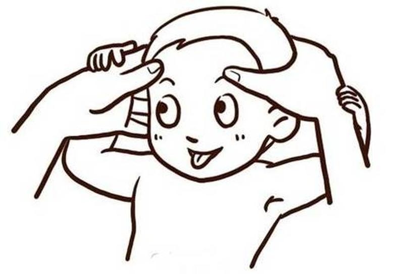 女孩摸男孩头代表什么_少女轻柔抚摸少年发丝，含义深藏不露-第1张图片-情感驿站