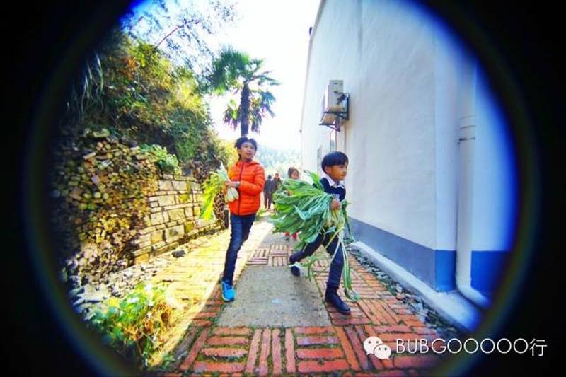 男生情商高的表现—以情商高著称:男生的沉稳与洞察力-第1张图片-情感驿站 男生情商高的表现—以情商高著称:男生的沉稳与洞察力-第1张图片-情感驿站