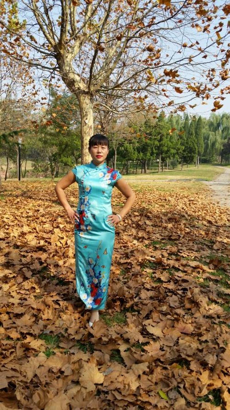 初晓晨露,少女绽放青春花-第1张图片-情感驿站 初晓晨露,少女绽放青春花-第1张图片-情感驿站