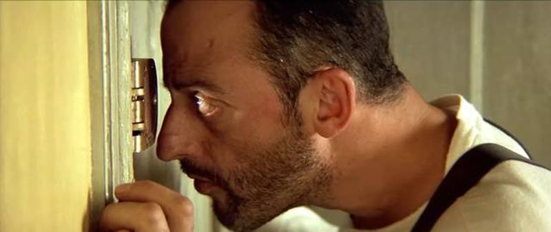 男人的夹一下”：神秘动作背后的深意-第1张图片-情感驿站