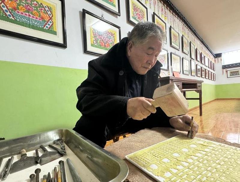 手工活日结300一天是真的吗_日结手工活匠人，每日收益300起-第1张图片-情感驿站