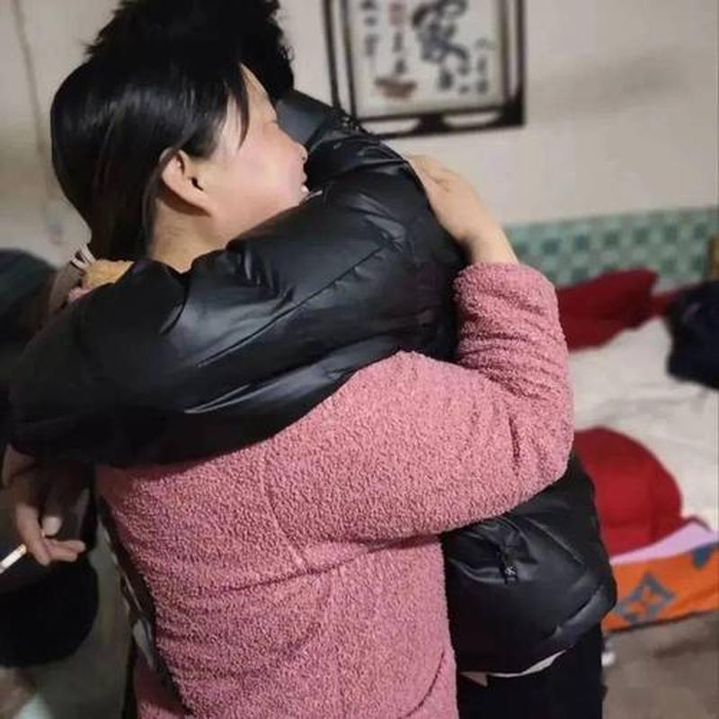 妈妈可以帮儿子解决心理需要—妈妈的港湾：满足儿子心理需求的温暖庇护-第1张图片-情感驿站
