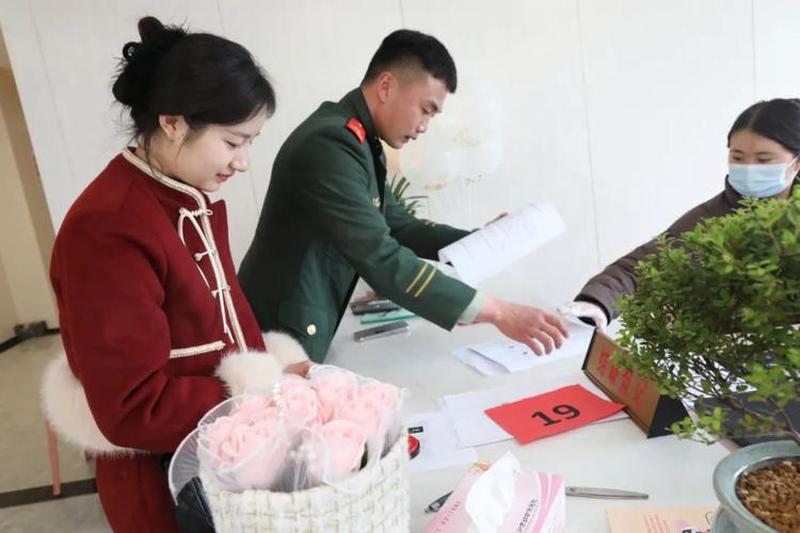 洞悉婚姻密码携手解开家之谜爱与家的修复之旅家庭和睦的艺术携手共建幸福园-第1张图片-情感驿站