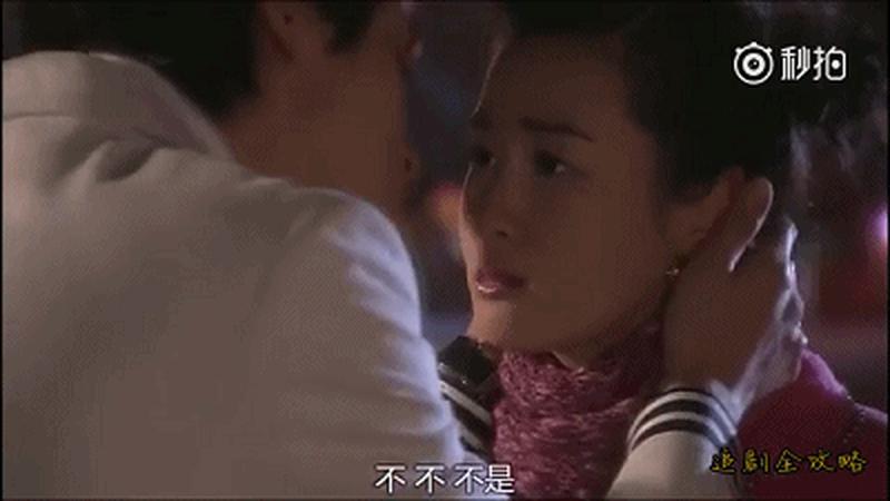 一个男的吻了你却不说喜欢你—唇畔呢喃，爱语绵延：在你甜蜜的吻中，我感觉到了全世界-第1张图片-情感驿站