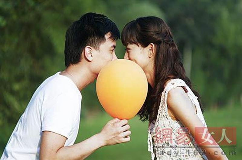 男人的炙吻：疯狂背后的秘密-第1张图片-情感驿站