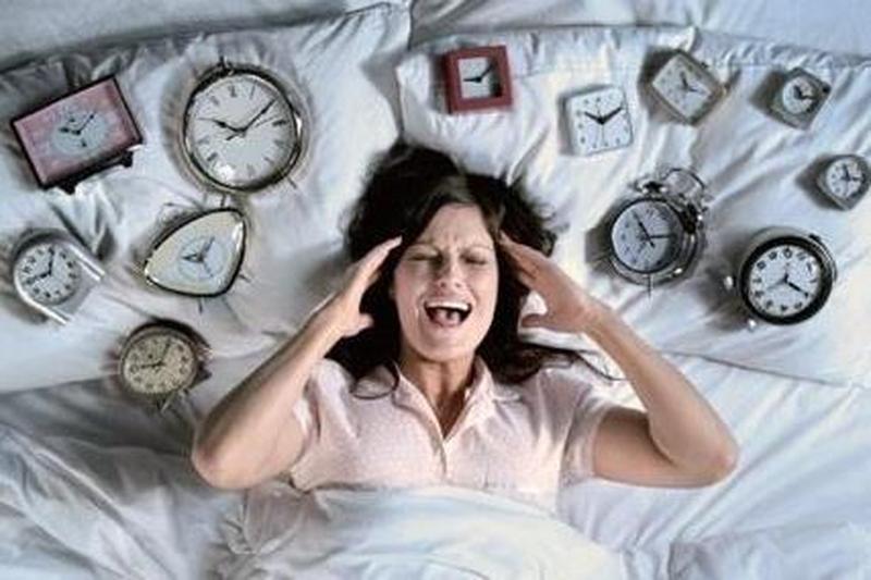 放里面睡是不是舒服一点(室内睡眠环境与舒适度探析：室内更有利于高质睡眠)-第1张图片-情感驿站