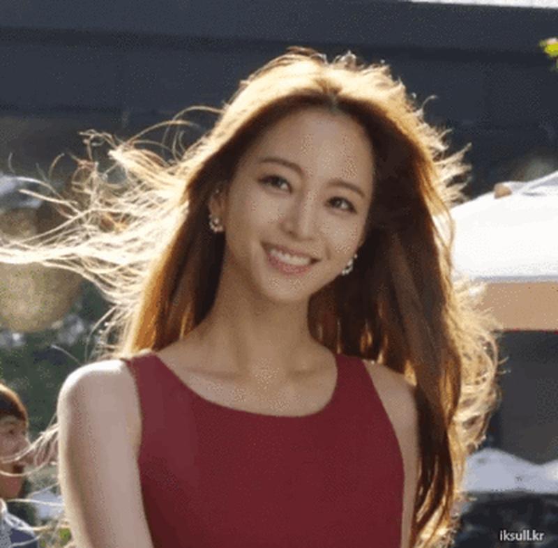女朋友技术太好感受—女友游戏技术爆表,让我甘愿做陪衬-第1张图片-情感驿站 女朋友技术太好感受—女友游戏技术爆表,让我甘愿做陪衬-第1张图片-情感驿站