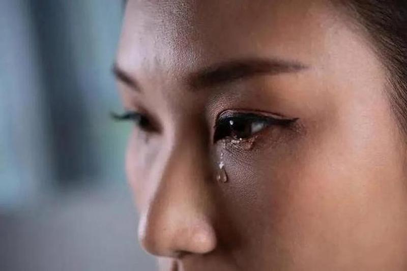 初中女生总想着让我断子绝孙(当我得知我让她总想着让我断子绝孙时)-第1张图片-情感驿站
