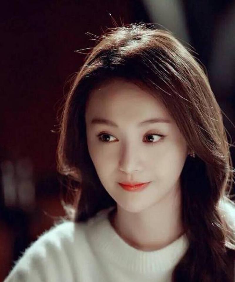 最有女人味的星座(揭秘十二星座中更具女性魅力的星座之王)-第1张图片-情感驿站