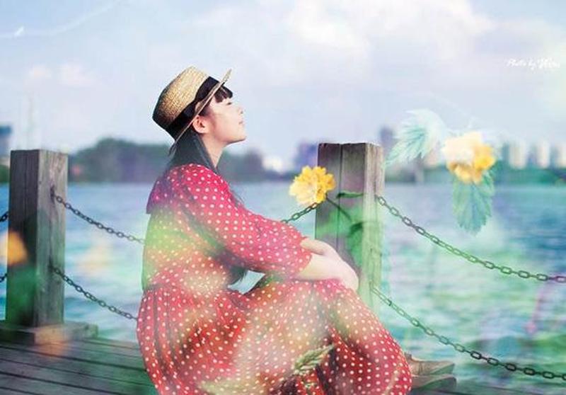 感性的女人有哪些表现—感性女子的柔情蜜意：细腻如丝，纤柔入水-第1张图片-情感驿站