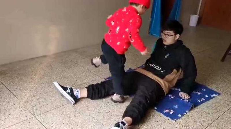 夹腿后为何跳动不停-第1张图片-情感驿站