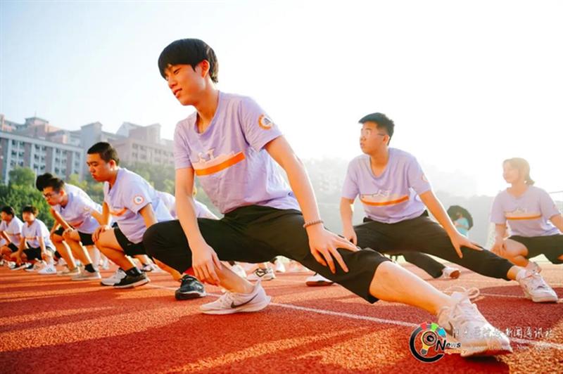 体育课热身运动有哪些_活力热身 助力运动精彩-第1张图片-情感驿站
