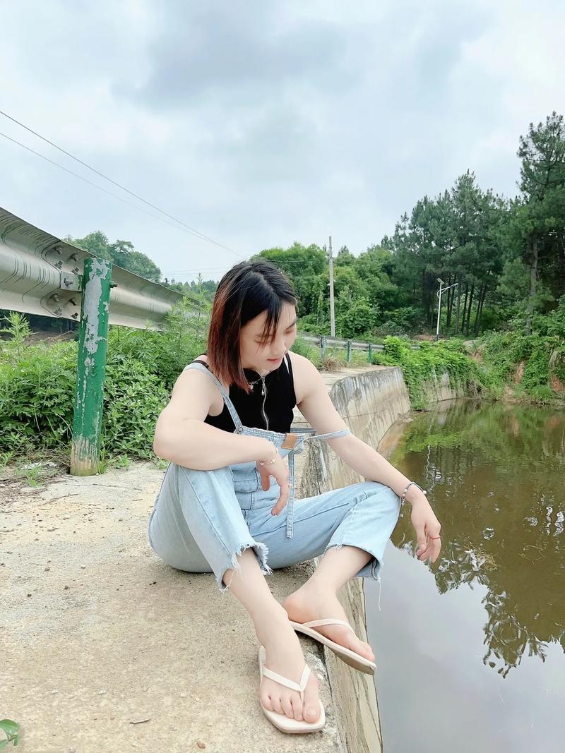 写大人童心未泯的句子—重拾童心，谱写生活的童话乐章-第1张图片-情感驿站