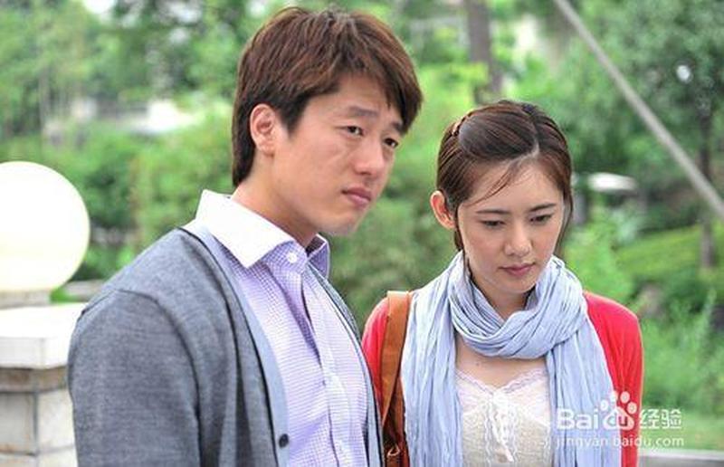 妻子在外与人同居了应该怎么办呢—婚姻岌岌可危：外遇阴云下的选择与抉择-第1张图片-情感驿站
