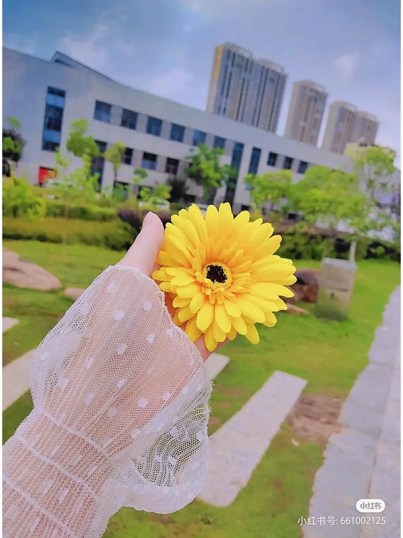 怎样知道自己被暗恋了(小学生)男_暗恋秘密大揭秘：捕捉对方偷瞄的痕迹-第1张图片-情感驿站