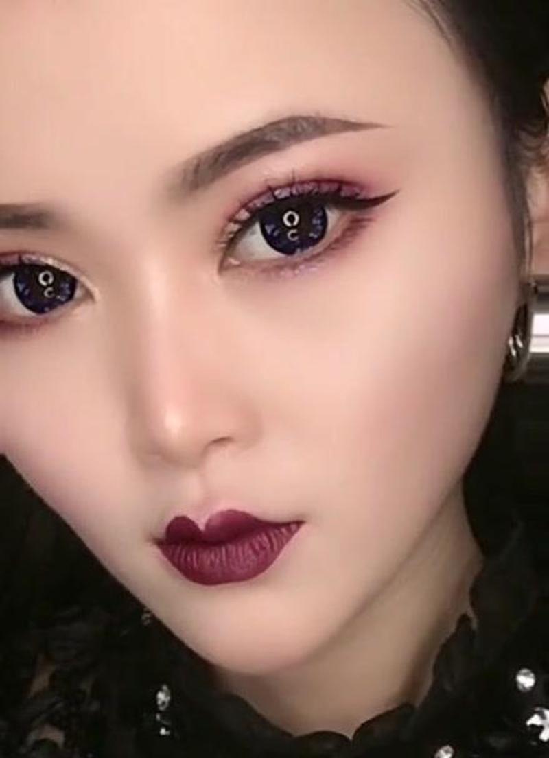 浓妆淡抹 的意思(淡妆掩不住风情，浓妆遮不住本性)-第1张图片-情感驿站