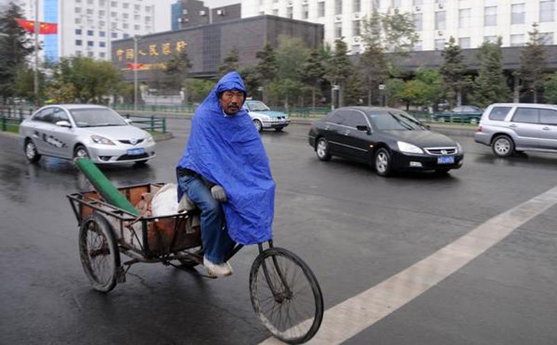不带小雨衣特别舒服怎么回事(细雨润物，不带小雨衣，自在如飞)-第1张图片-情感驿站