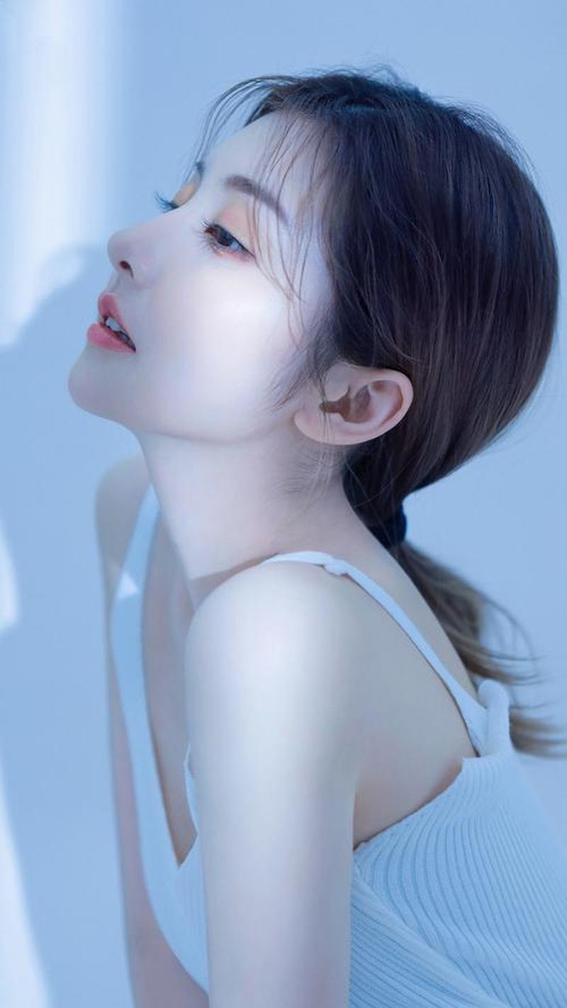 水多的女生说明了什么问题(水丰盈，性格软弱或多愁善感)-第1张图片-情感驿站