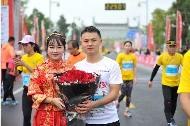 男朋友太久了扛不住(恋爱马拉松，扛不住了)-第1张图片-情感驿站