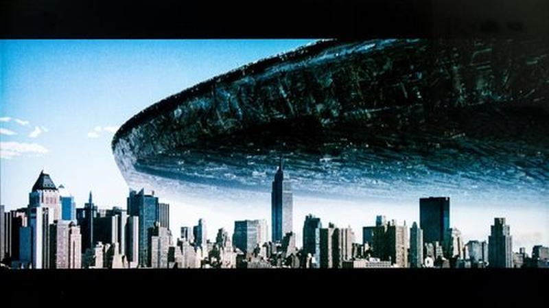 星尘浩劫：天煞地球反击战国语轰鸣-第1张图片-情感驿站