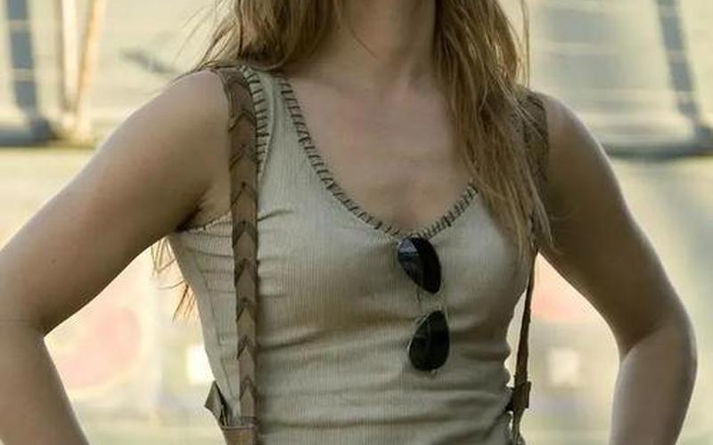  生化危机克莱尔(生化危机克莱尔哥哥是谁)