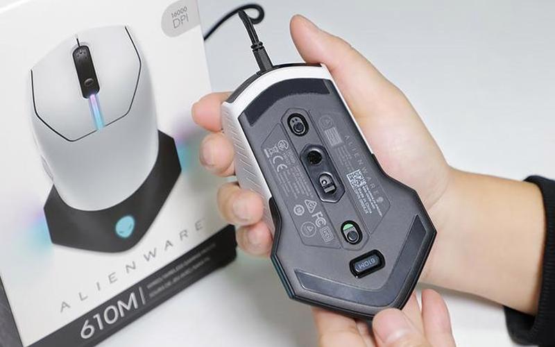 地牢围攻3操作(地牢围攻3操作按键)