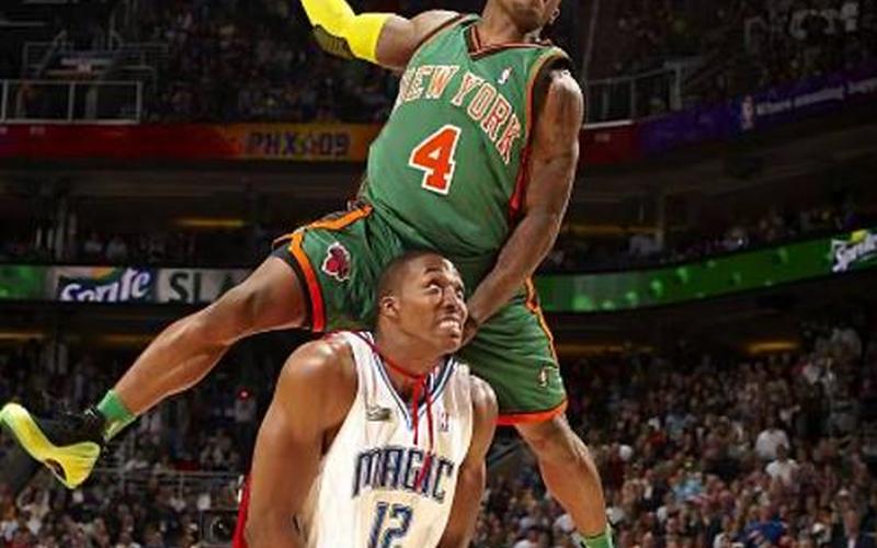 nba2k9怎么扣篮;nba2k9怎么扣篮大赛