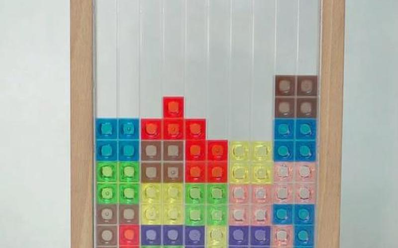  俄罗斯方块怎么玩(俄罗斯方块怎么玩高分)