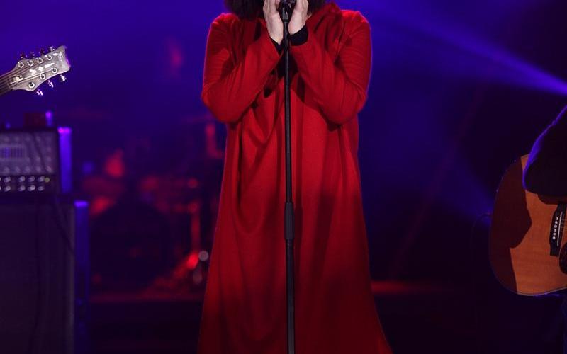  敲响天堂之门(敲响天堂之门罗琦我是歌手)