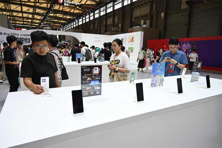 现场狂赞“丝滑”？一加ChinaJoy2024秀独家120帧性能黑科技-第2张图片-科技快讯