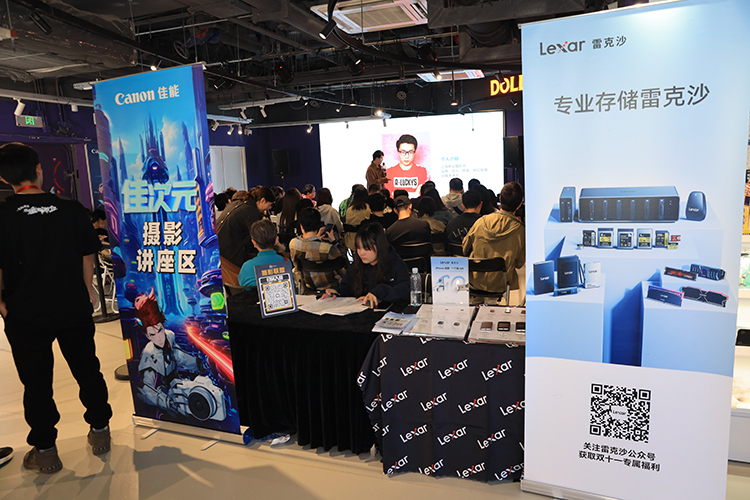 好马配好鞍 雷克沙存储卡助力“佳次元”路展-第1张图片-科技快讯