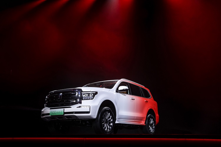 800V架构、4.6秒加速！坦克500Hi4-Z亮相，预售加37.98万元？-第2张图片-科技快讯