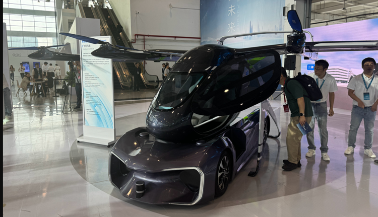 没有方向盘、油门！奇瑞飞行汽车试飞成功，空中出行还有多远？-第1张图片-科技快讯
