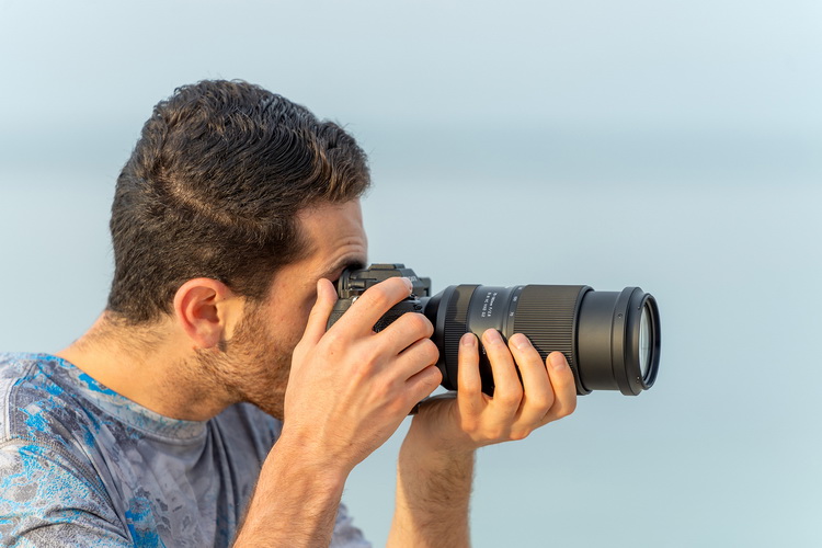 腾龙70-180mm F2.8 G2支持120FPS连拍，只是挨了索尼一刀-第1张图片-科技快讯