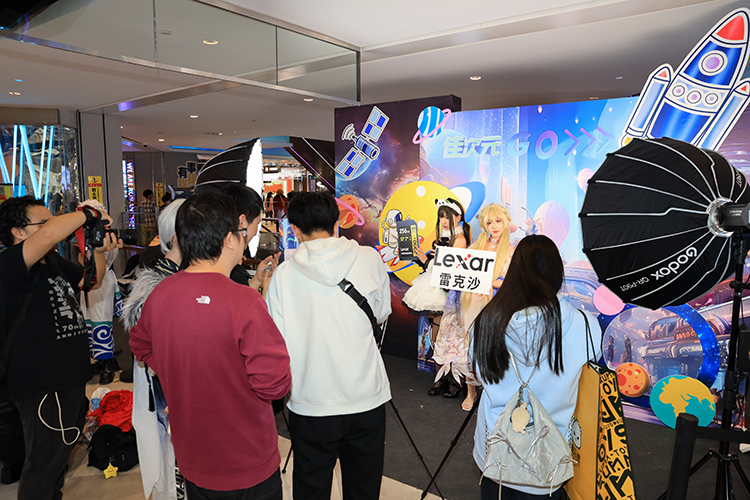 好马配好鞍 雷克沙存储卡助力“佳次元”路展-第9张图片-科技快讯