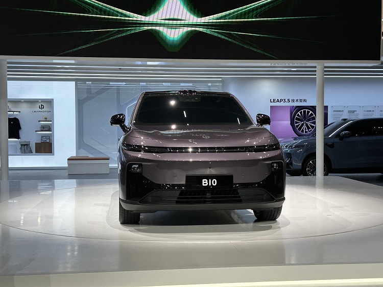 年轻人的之一台SUV？零跑B10正式亮相-第2张图片-科技快讯